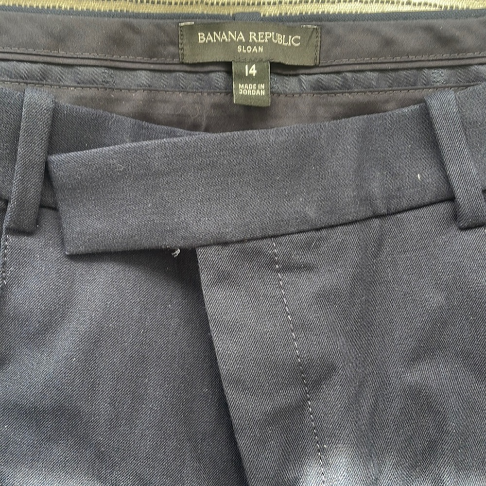 Banana Republic Women’s Pants in Dark Blue